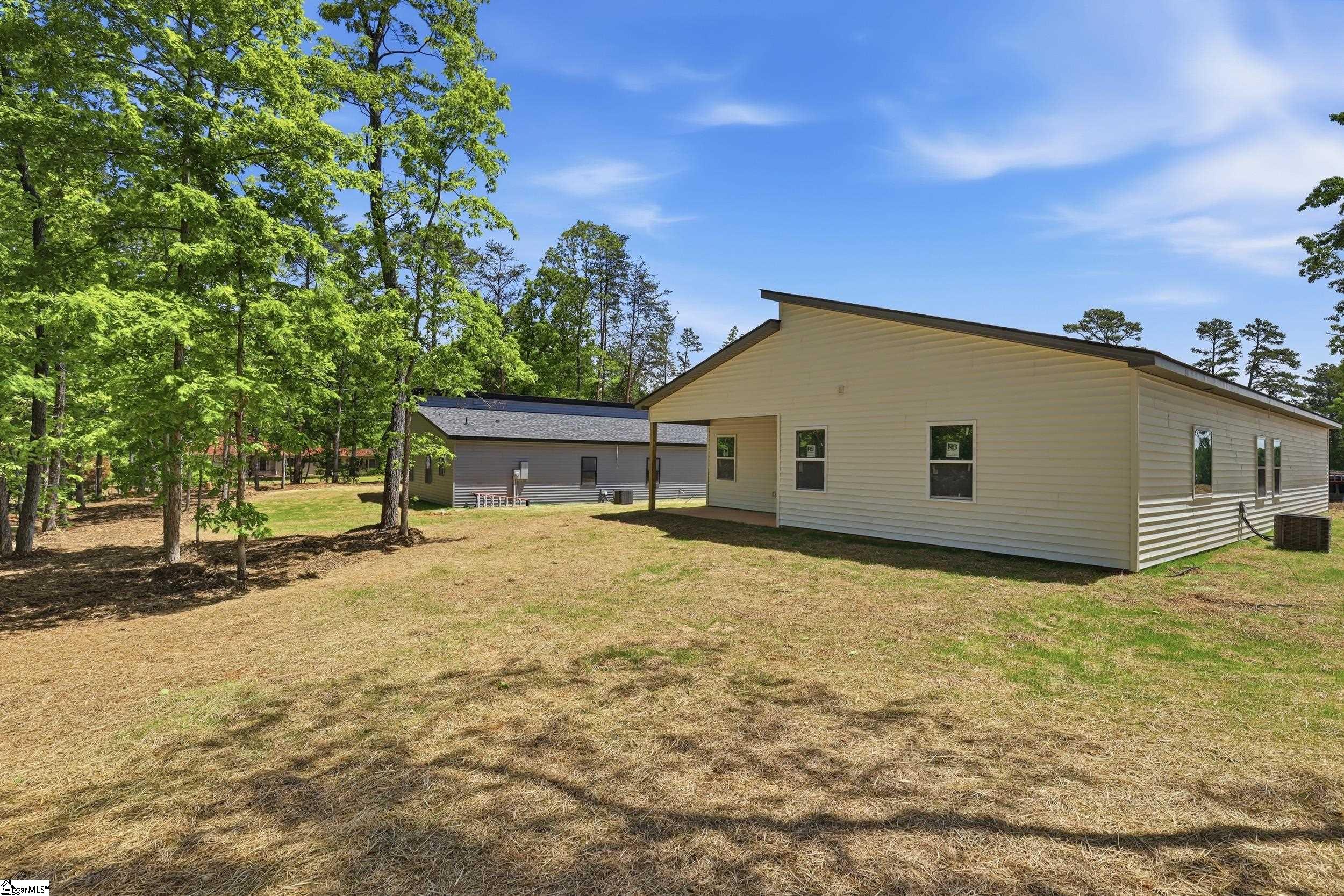 1077 Country Club Road Pickens, SC 29671 - Photo 13 of 14 Gallery Image 13