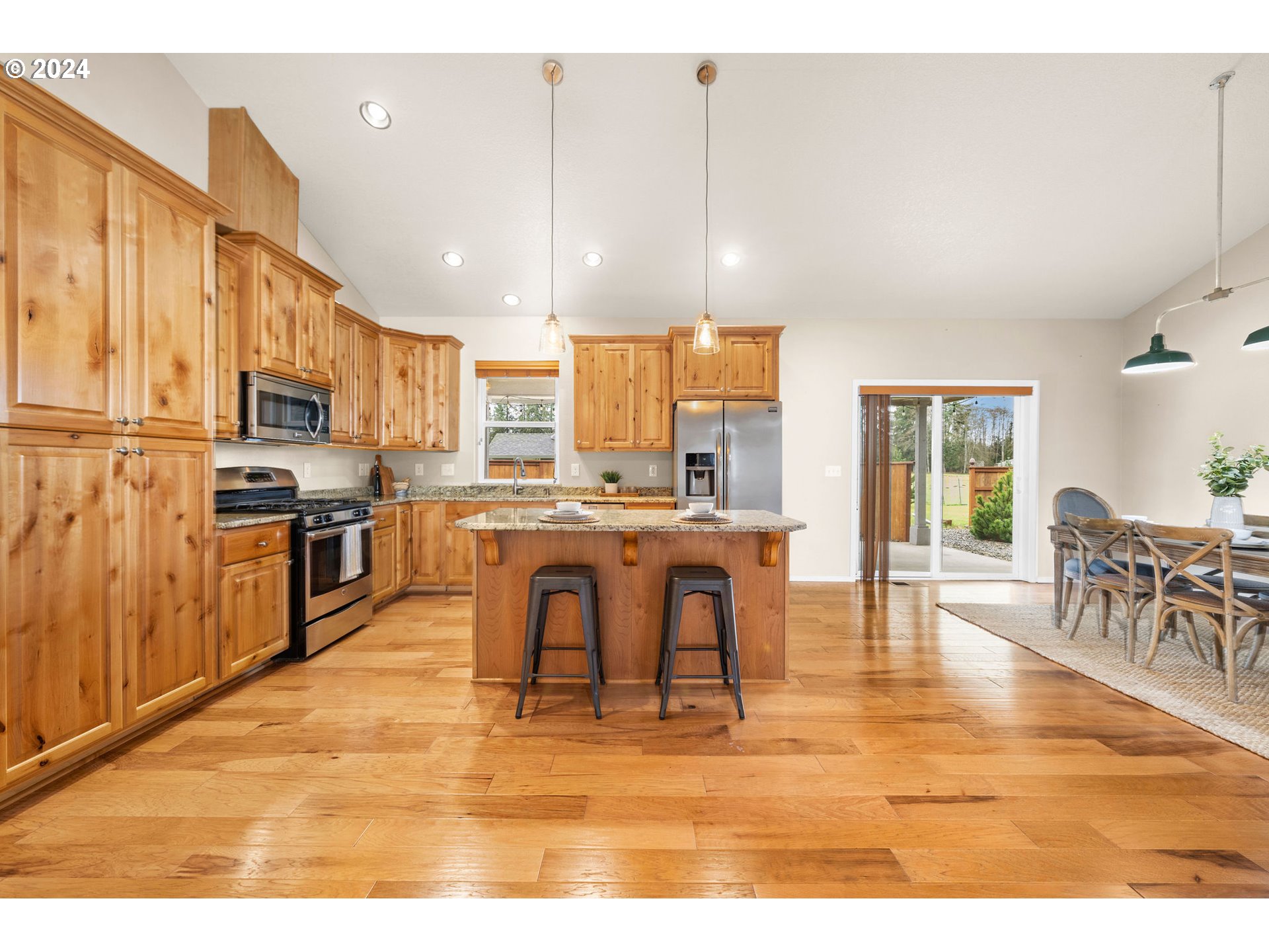 92560 Pilots Road Astoria, OR 97103 - Photo 3 of 29 Kitchen