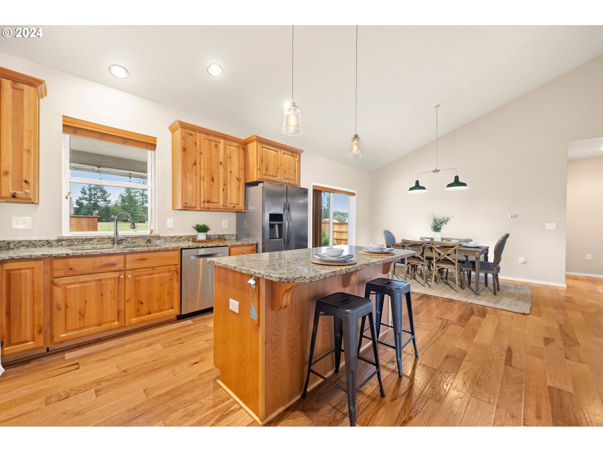 92560 Pilots Road Astoria, OR 97103 - Photo 6 of 29 Kitchen