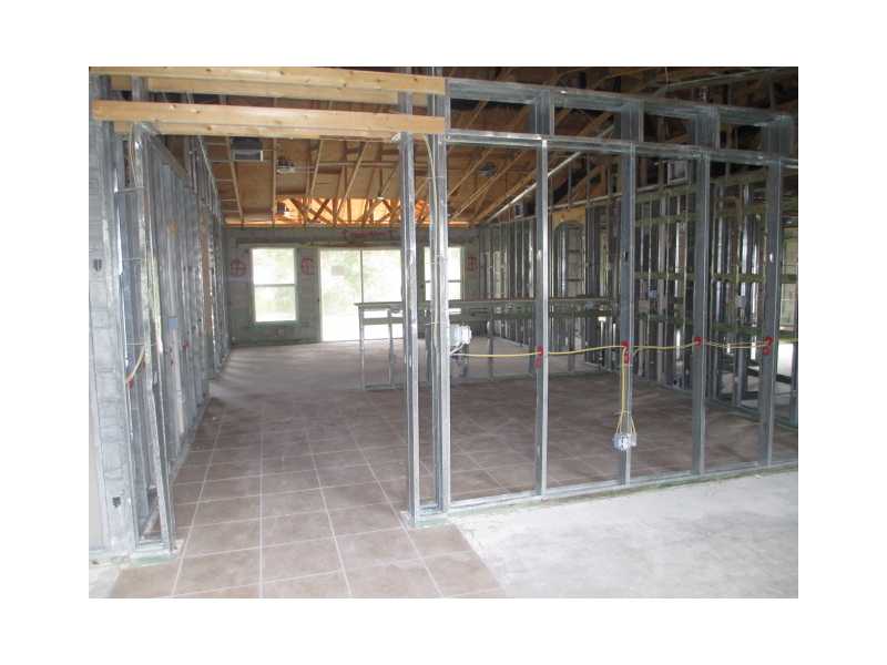 178 Spring Valley Avenue Sebastian, FL 32958 - Photo 2 of 9 Gallery Image 2