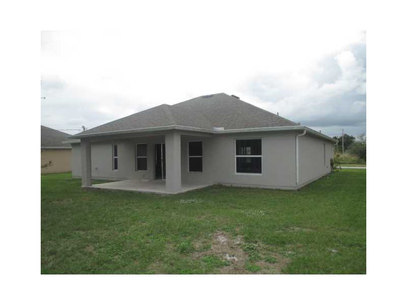 178 Spring Valley Avenue Sebastian, FL 32958 - Photo 9 of 9 Gallery Image 9