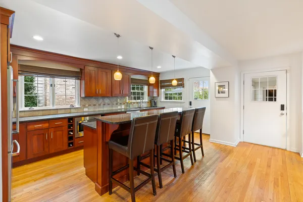 $1,399,000 | 526 Isabella Street, Wilmette, IL 60091