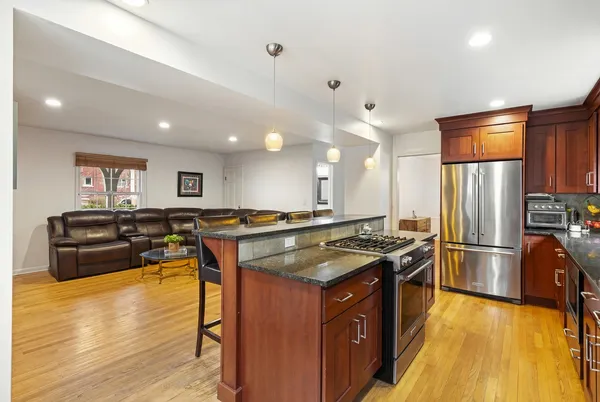 $1,399,000 | 526 Isabella Street, Wilmette, IL 60091