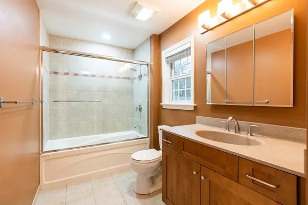 $1,399,000 | 526 Isabella Street, Wilmette, IL 60091