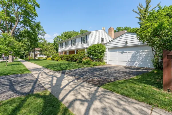 $1,399,000 | 526 Isabella Street, Wilmette, IL 60091