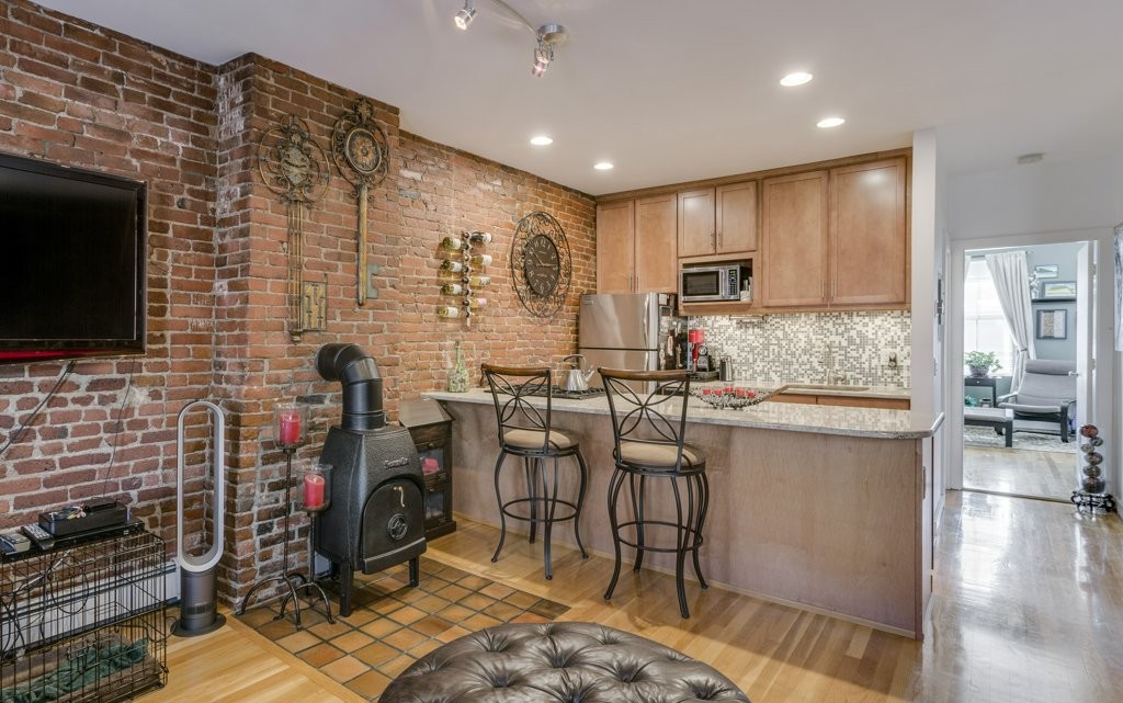 104 Chandler Street, Unit 3 Boston, MA 02116 - Photo 3 of 10