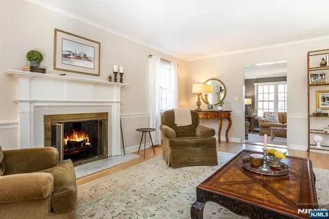 $799,000 | 1 Kingwood Drive, Little Falls, NJ 07424