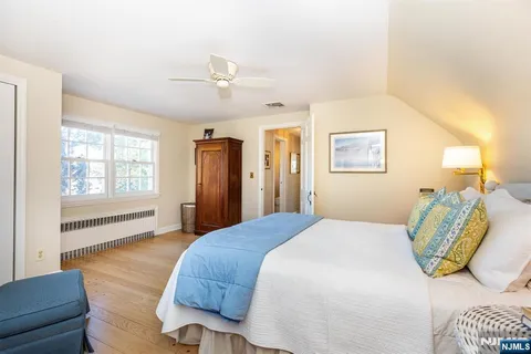 $799,000 | 1 Kingwood Drive, Little Falls, NJ 07424