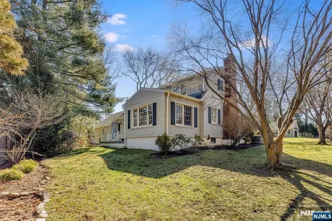 $799,000 | 1 Kingwood Drive, Little Falls, NJ 07424