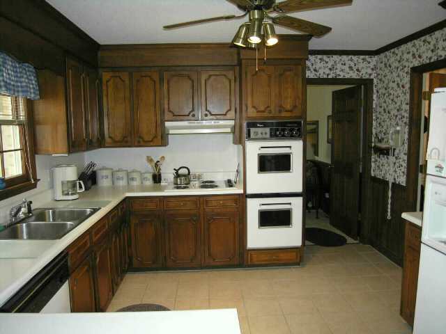1205 Stonehurst Road Anderson, SC 29621 - Photo 5 of 9