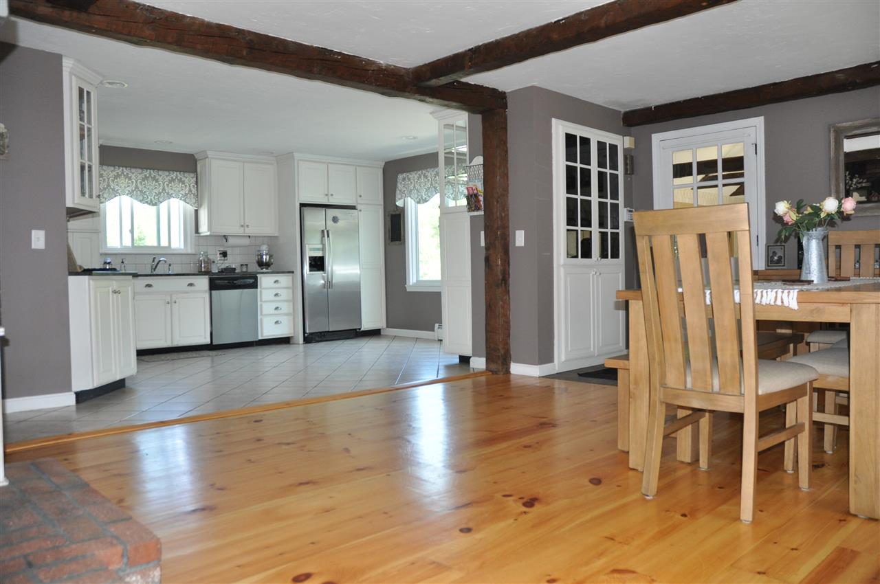 360 Knowles Pond Road Northfield, NH 03276 - Photo 5 of 35