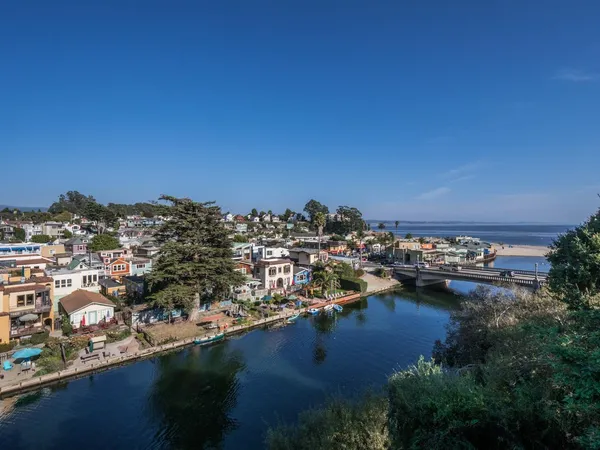 $869,000 | 431 Capitola Avenue, Capitola, CA 95010