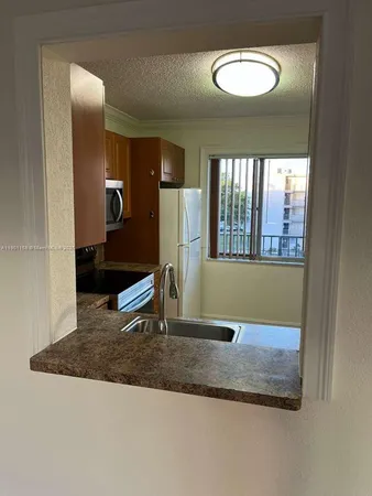 $2,100 | 8740 Sherman Circle North, Unit 405, Miramar, FL 33025