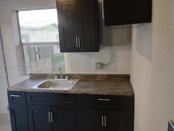 $700 | 1241 Dr Martin Luther King Jr Boulevard West, Unit 4, Belle Glade, FL 33430