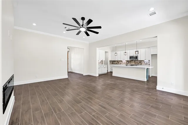 $484,000 | 10154 County Road 302, Plantersville, TX 77363