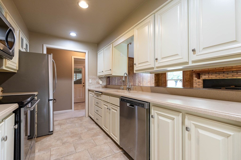 140 Bradley Road Fort Mitchell, AL 36856 - Photo 13 of 75