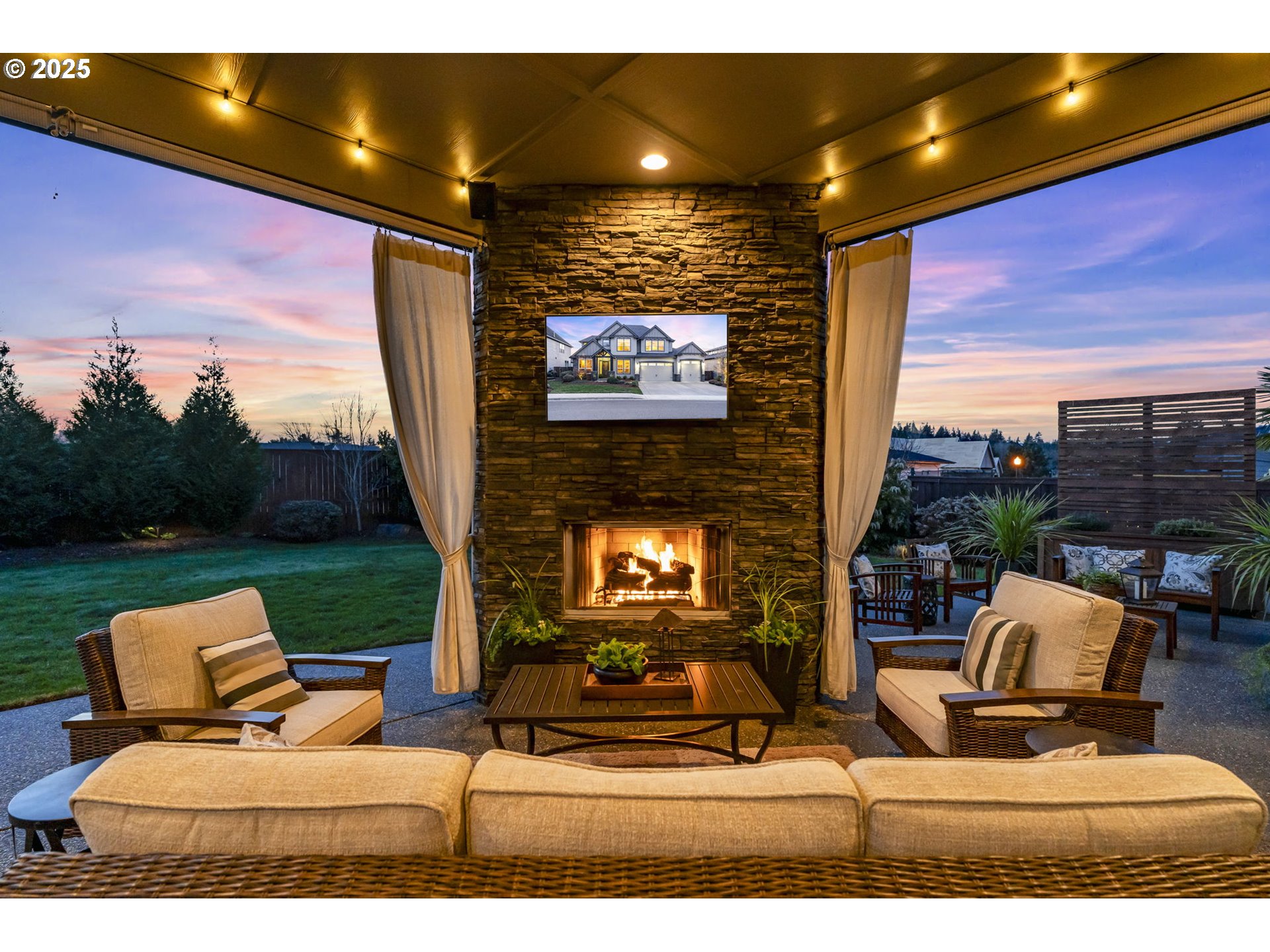 17612 Northeast 26th Avenue Ridgefield, WA 98642 - Photo 42 of 47 a view of living room with patio