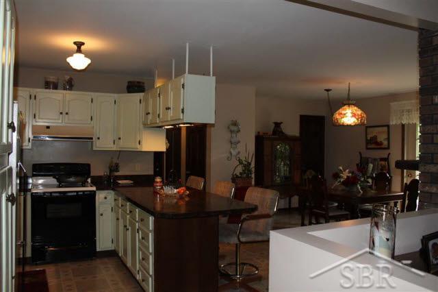 12965 Gratiot Road Saginaw, MI 48609 - Photo 9 of 14 20036225-8.JPG