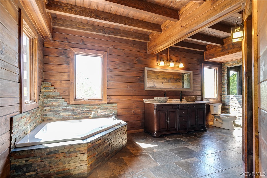 1471 New Bethel Road Meherrin, VA 23954 - Photo 24 of 50 a spacious bathroom with a tub and sink