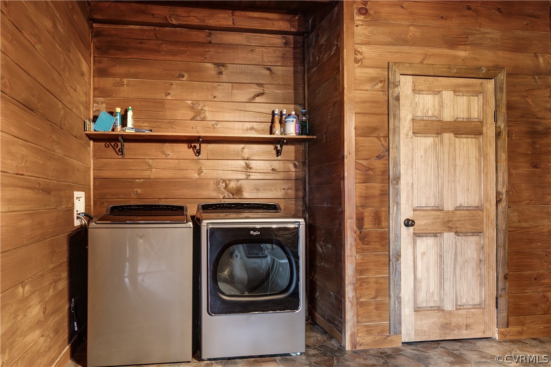 1471 New Bethel Road Meherrin, VA 23954 - Photo 42 of 50 a utility room with dryer and washer