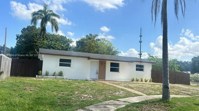 $525,000 | 6271 Farragut Street, Hollywood, FL 33024