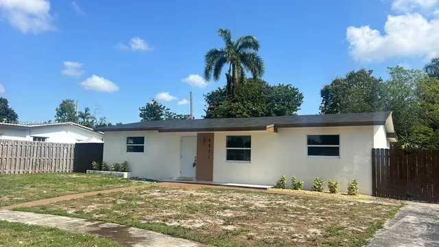 $525,000 | 6271 Farragut Street, Hollywood, FL 33024