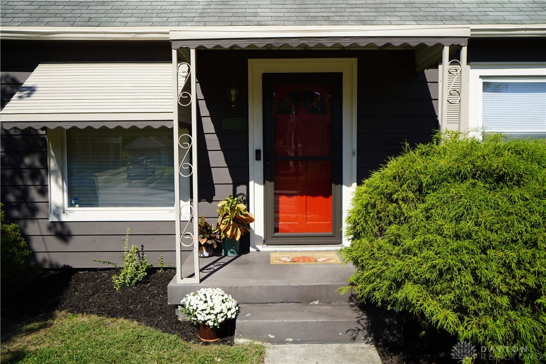 1327 Patterson Road Dayton, OH 45420 - Photo 2 of 40 Gallery Image 2