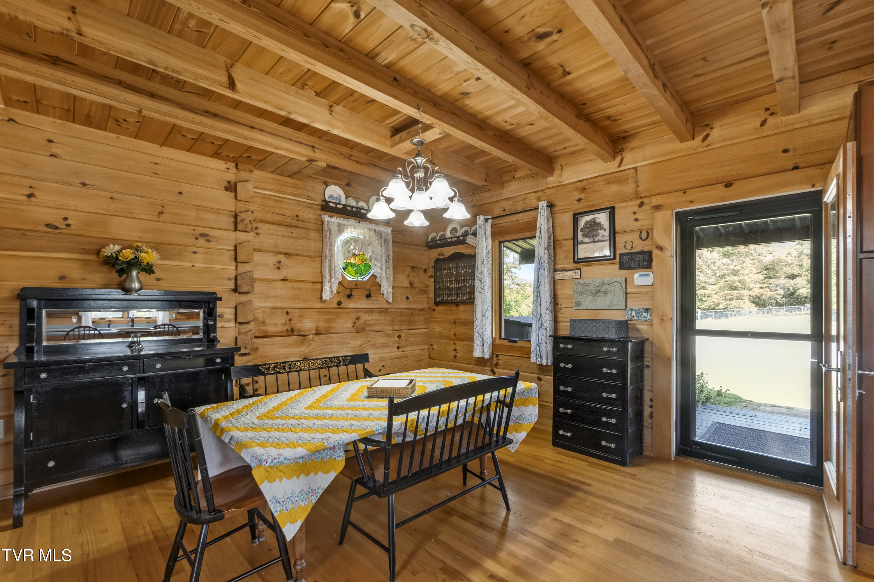 1600 Red Hill Road Greeneville, TN 37743 - Photo 20 of 73 Johnson Dining roomDSC05926