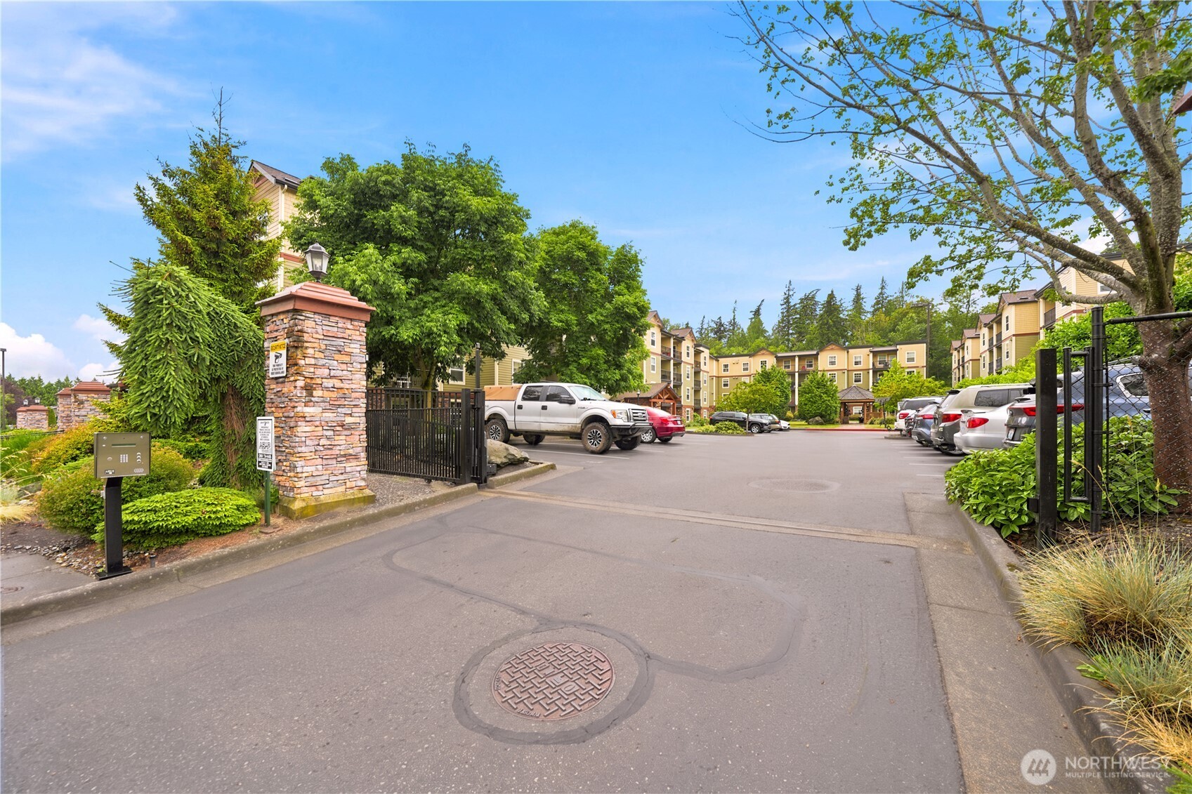 680 32nd Street, Unit C308 Bellingham, WA 98225 - Photo 4 of 22