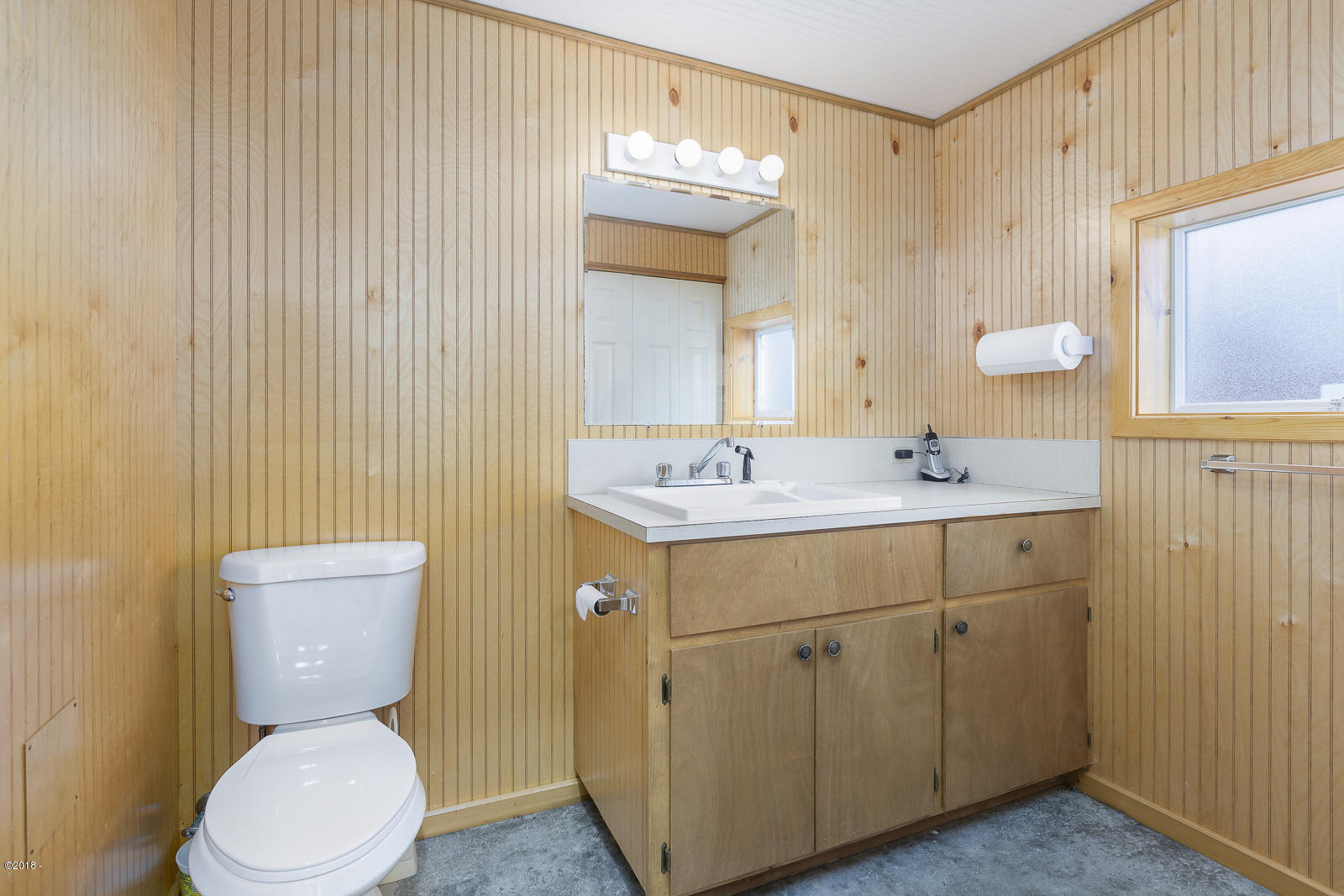 5985 Roma Avenue Cloverdale, OR 97112 - Photo 20 of 24 5985RomaAve-18