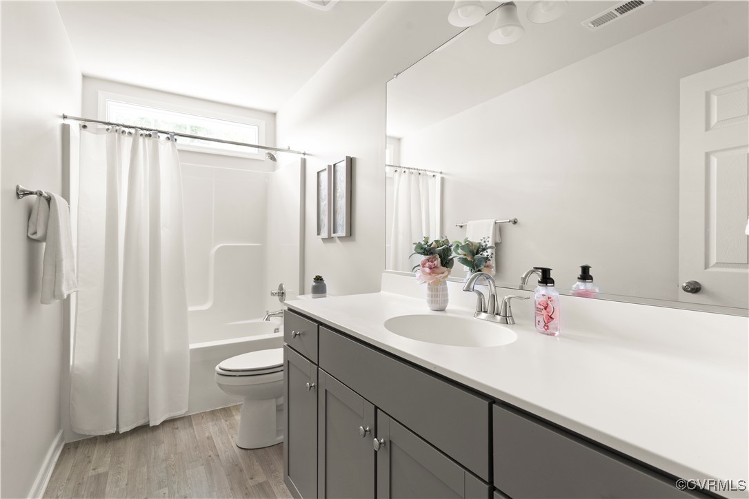 13042 Fieldfare Drive Midlothian, VA 23112 - Photo 40 of 48 Hall Bath