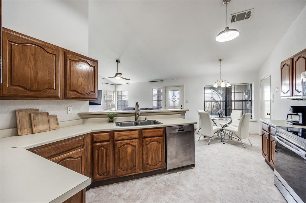 1104 Collin Drive Allen, TX 75002 - Photo 11 of 25