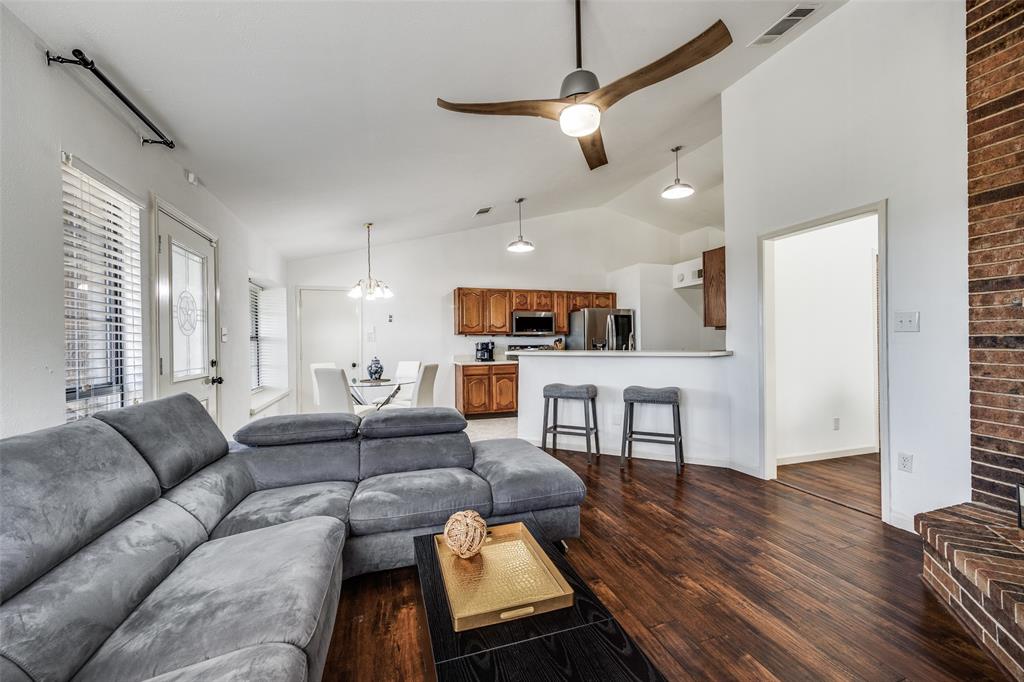 1104 Collin Drive Allen, TX 75002 - Photo 8 of 25