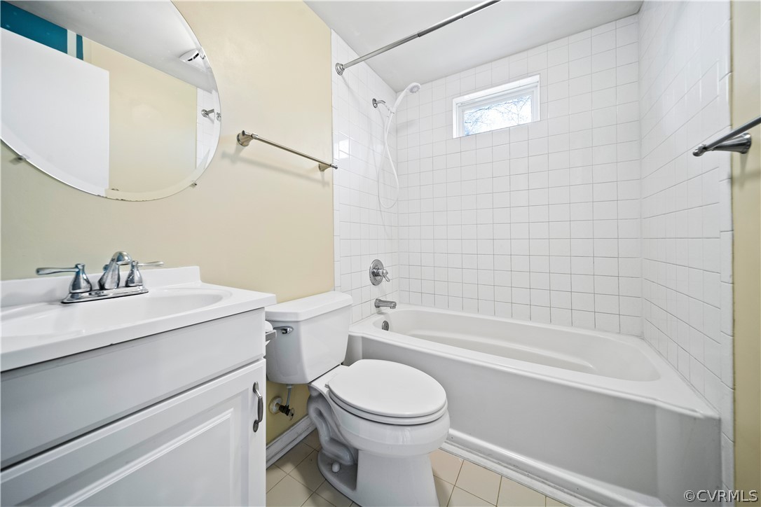 826 Edgar Road Hanover, VA 23069 - Photo 24 of 35 Second floor full bath