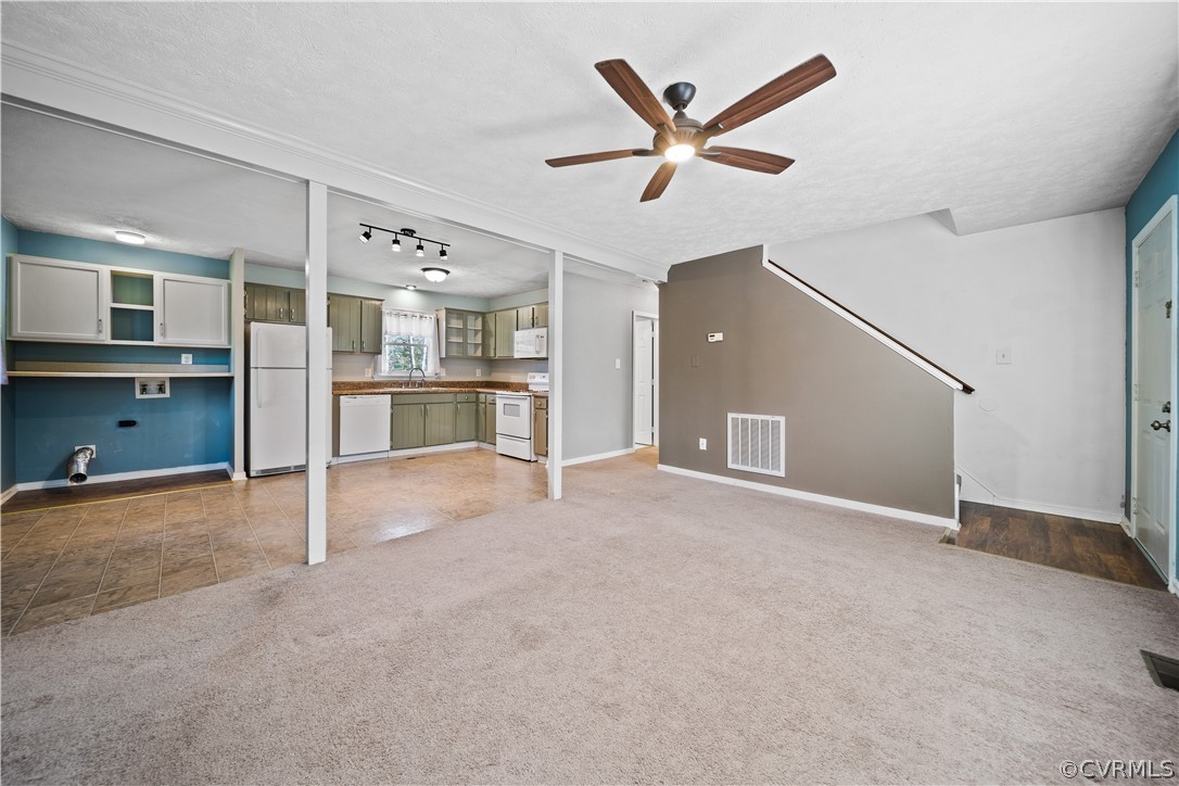 826 Edgar Road Hanover, VA 23069 - Photo 9 of 35 Family room into kitchen