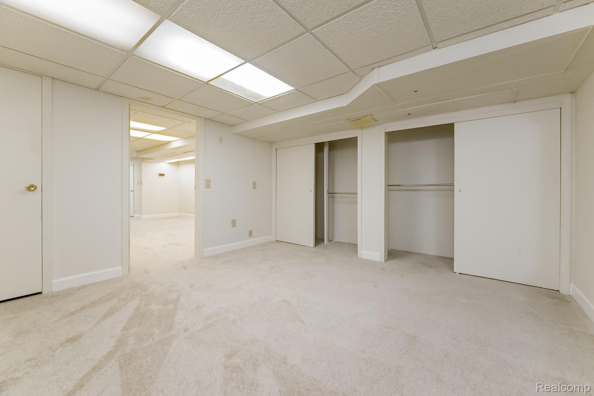 896 Allston Drive Rochester, MI 48309 - Photo 42 of 57 042-photo-bedroom-8358023.jpg