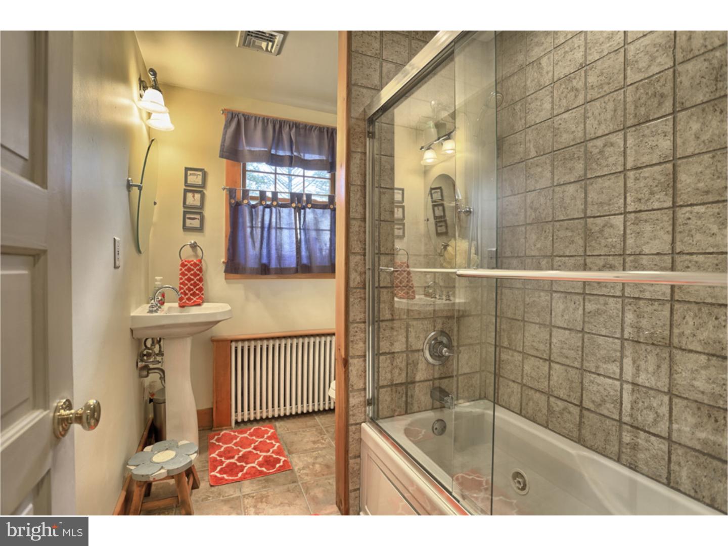 300 Chestnut Street Shillington, PA 19607 - Photo 18 of 25 Gallery Image 18
