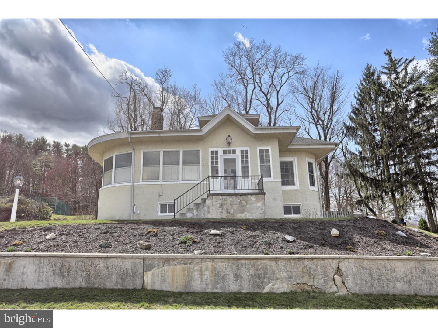 300 Chestnut Street Shillington, PA 19607 - Photo 6 of 25 Gallery Image 6