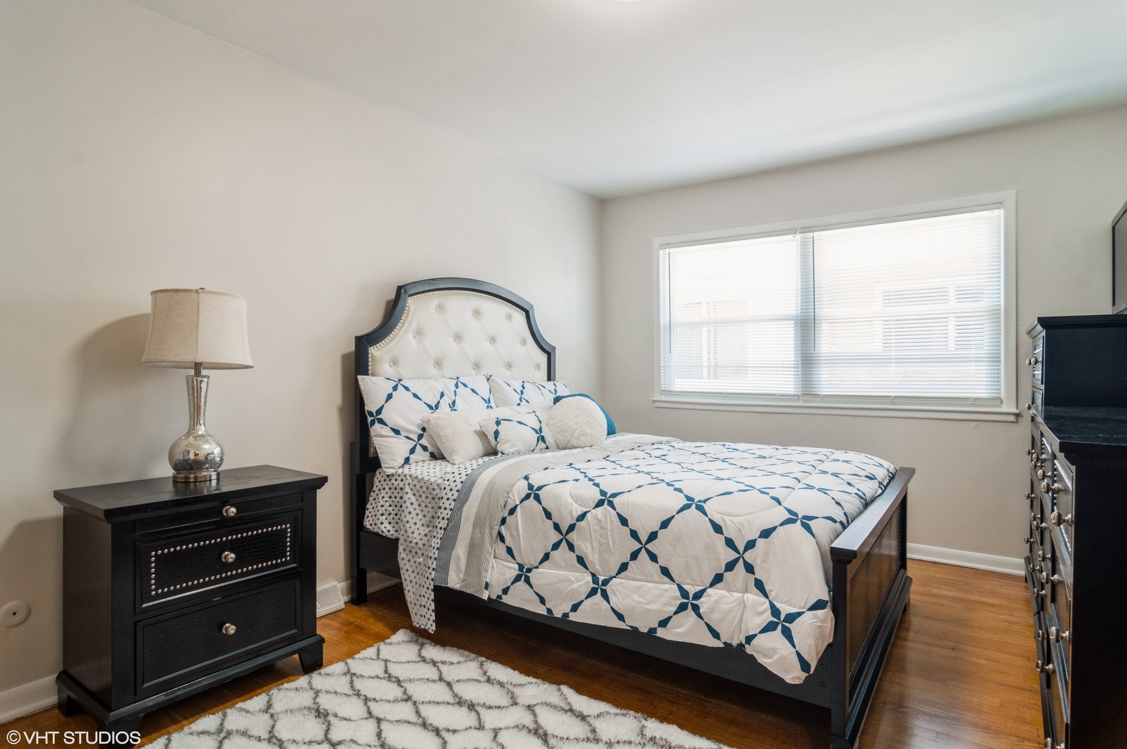 1412 West Sherwin Avenue, Unit B Chicago, IL 60626 - Photo 10 of 20