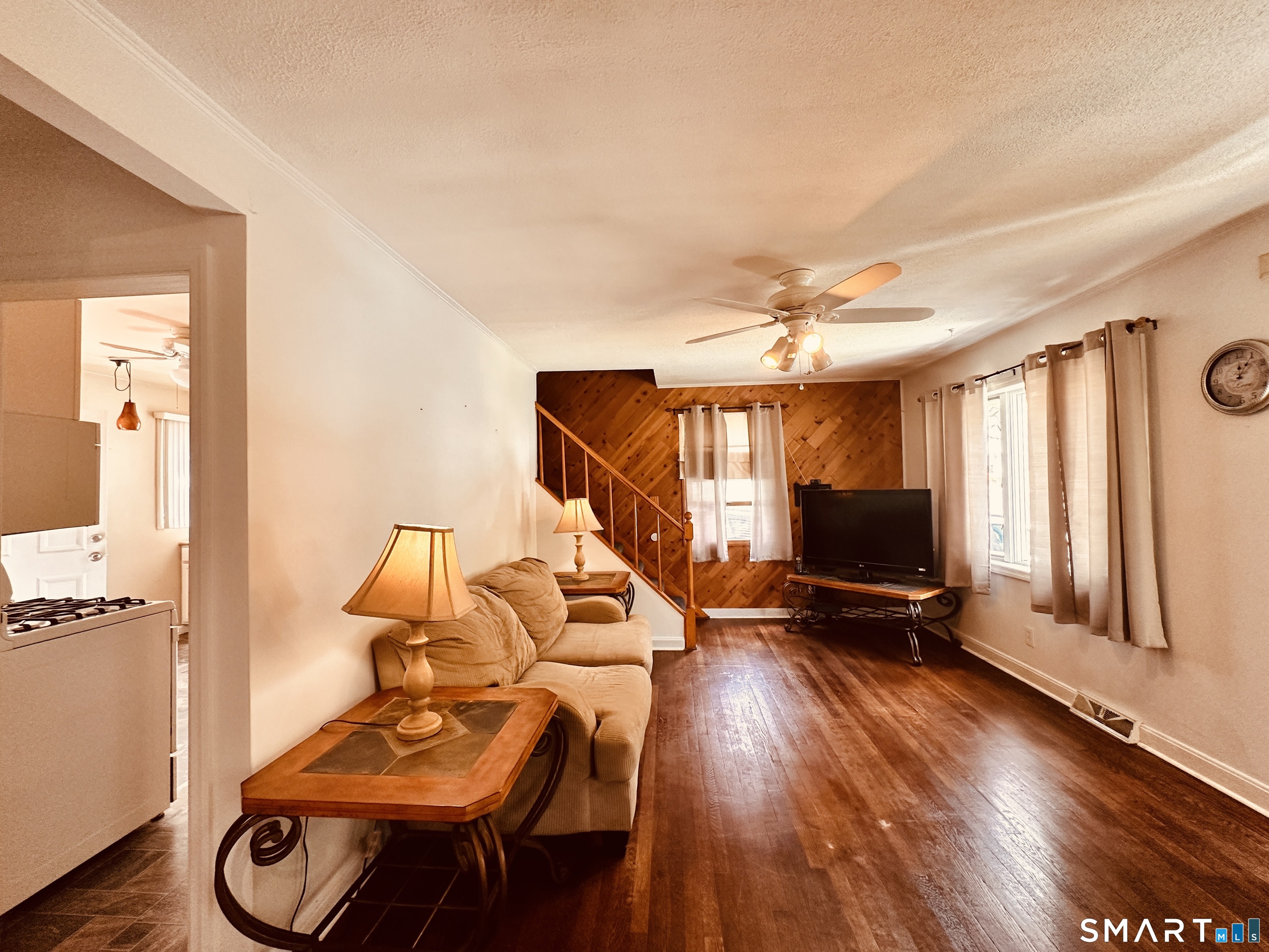 761 Jones Hill Road West Haven, CT 06516 - Photo 12 of 39