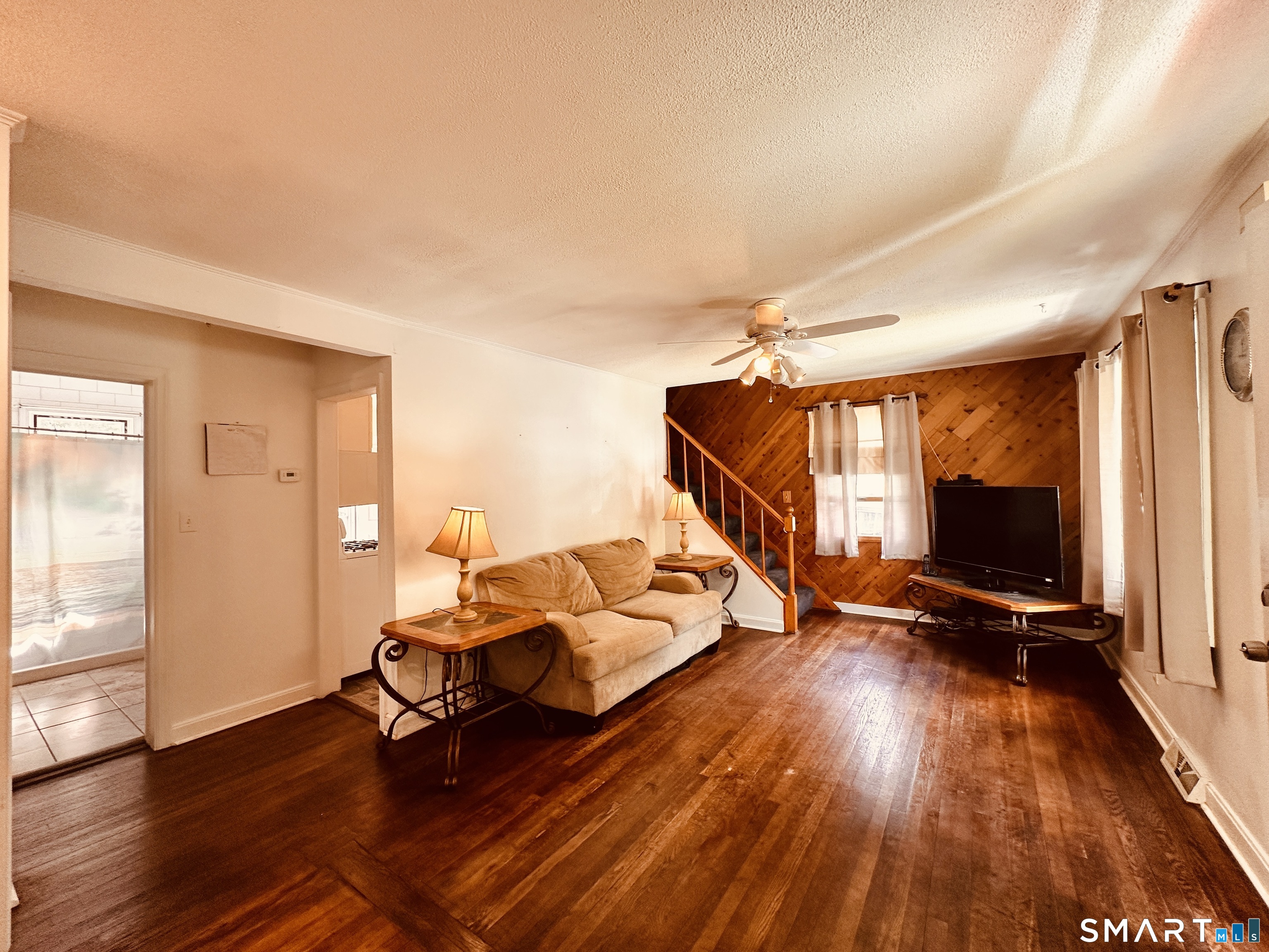 761 Jones Hill Road West Haven, CT 06516 - Photo 13 of 39
