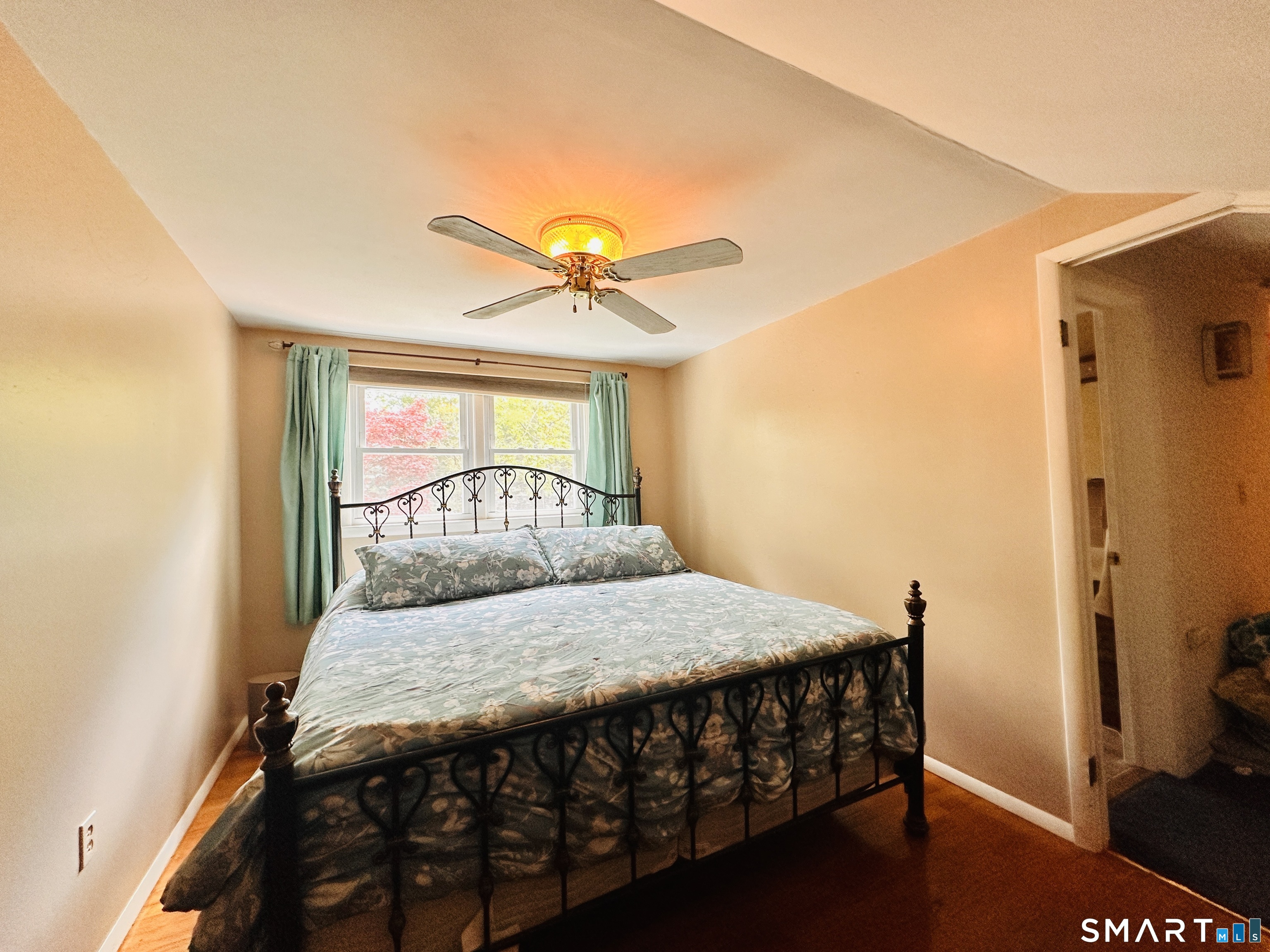 761 Jones Hill Road West Haven, CT 06516 - Photo 18 of 39