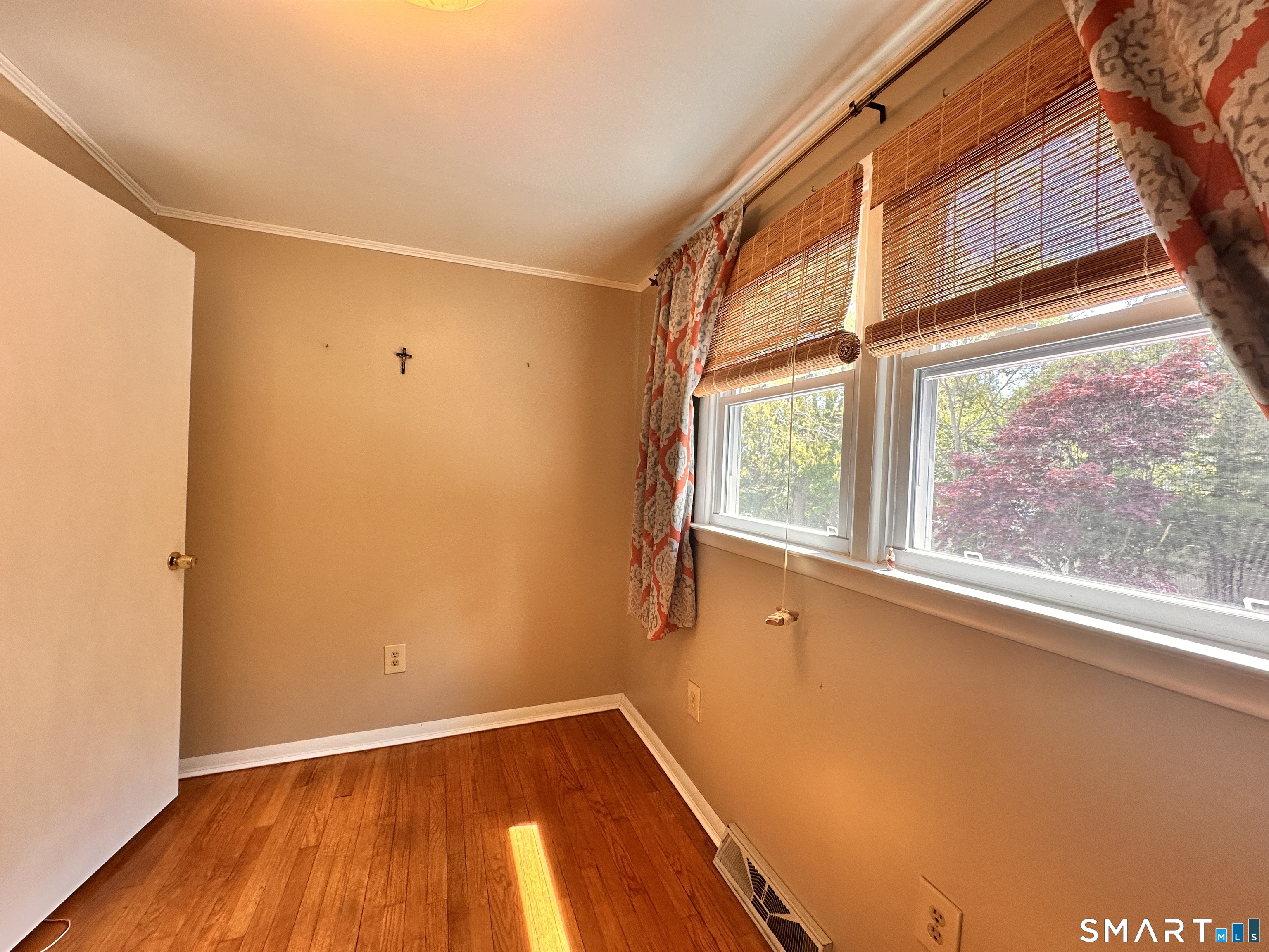 761 Jones Hill Road West Haven, CT 06516 - Photo 22 of 39