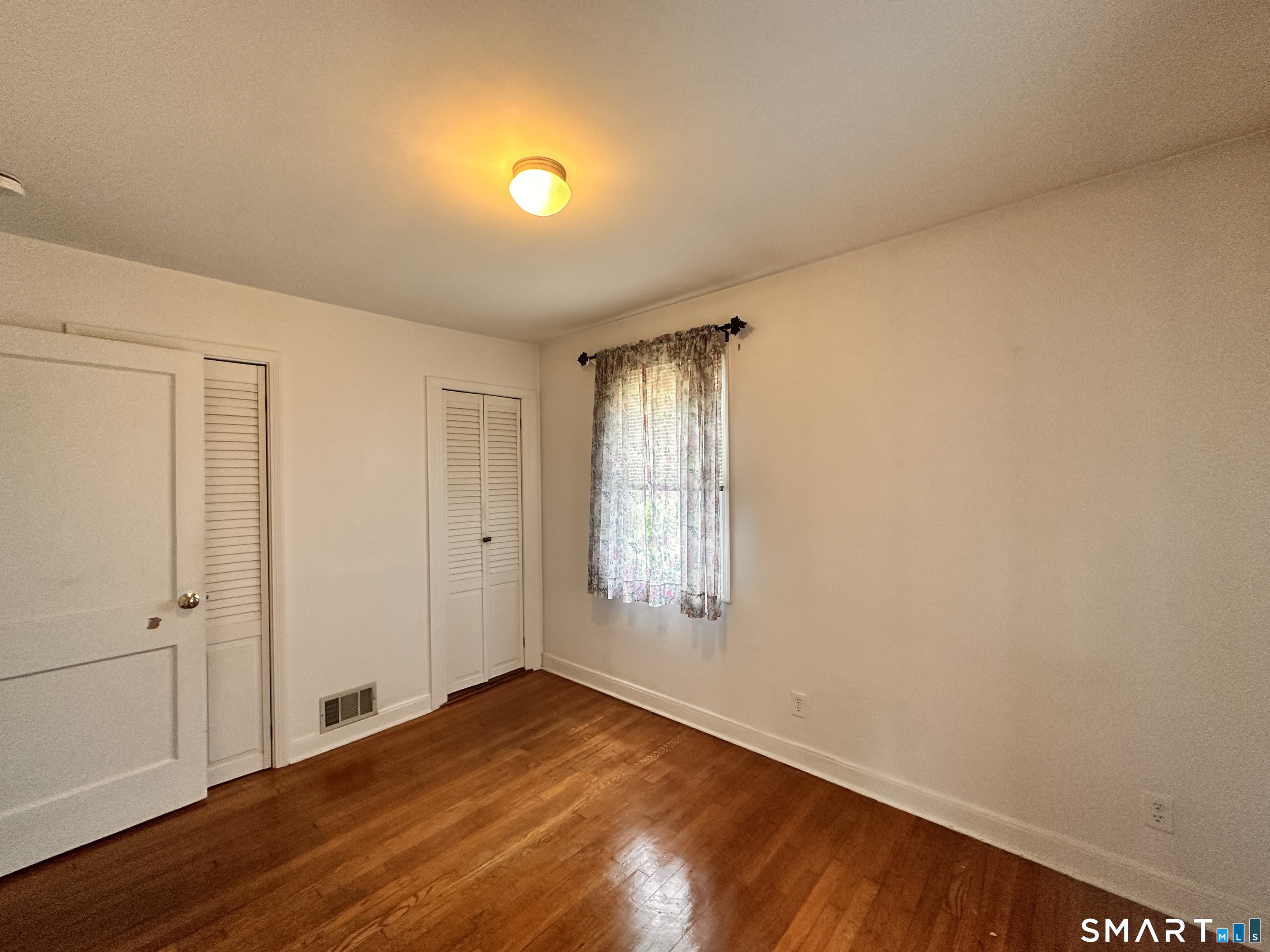 761 Jones Hill Road West Haven, CT 06516 - Photo 26 of 39