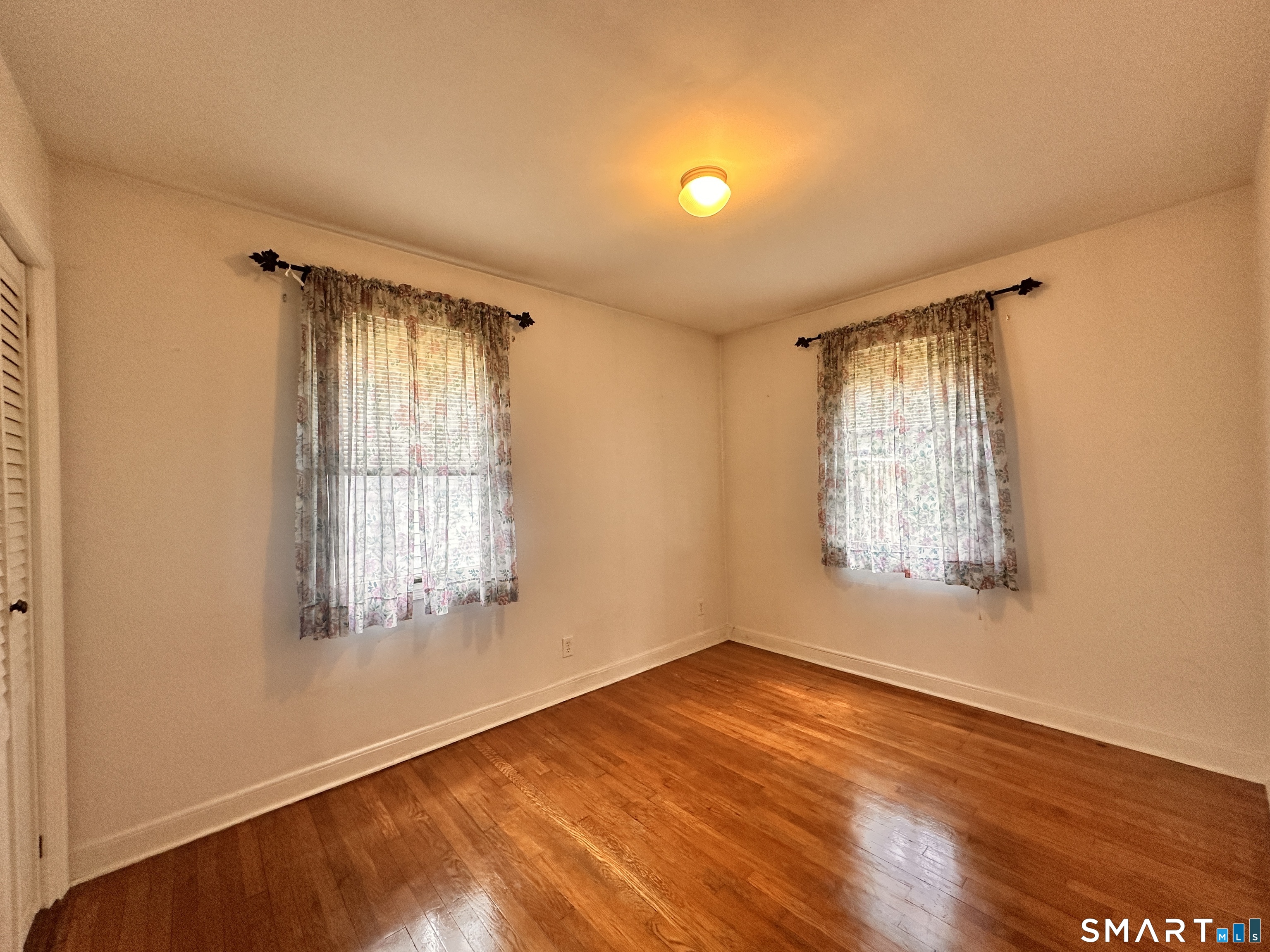 761 Jones Hill Road West Haven, CT 06516 - Photo 27 of 39