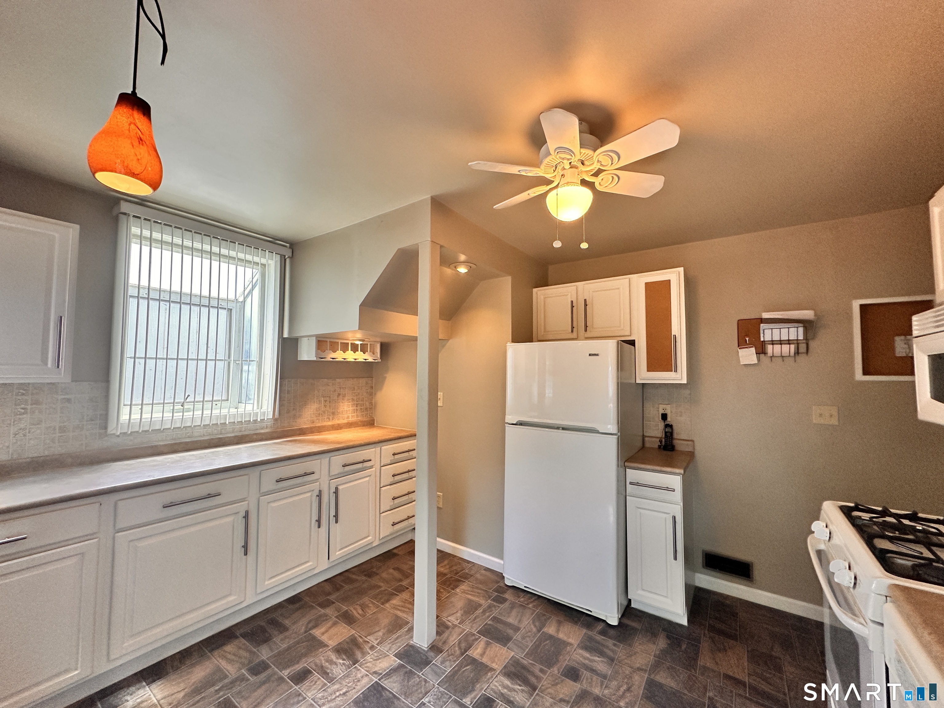 761 Jones Hill Road West Haven, CT 06516 - Photo 31 of 39