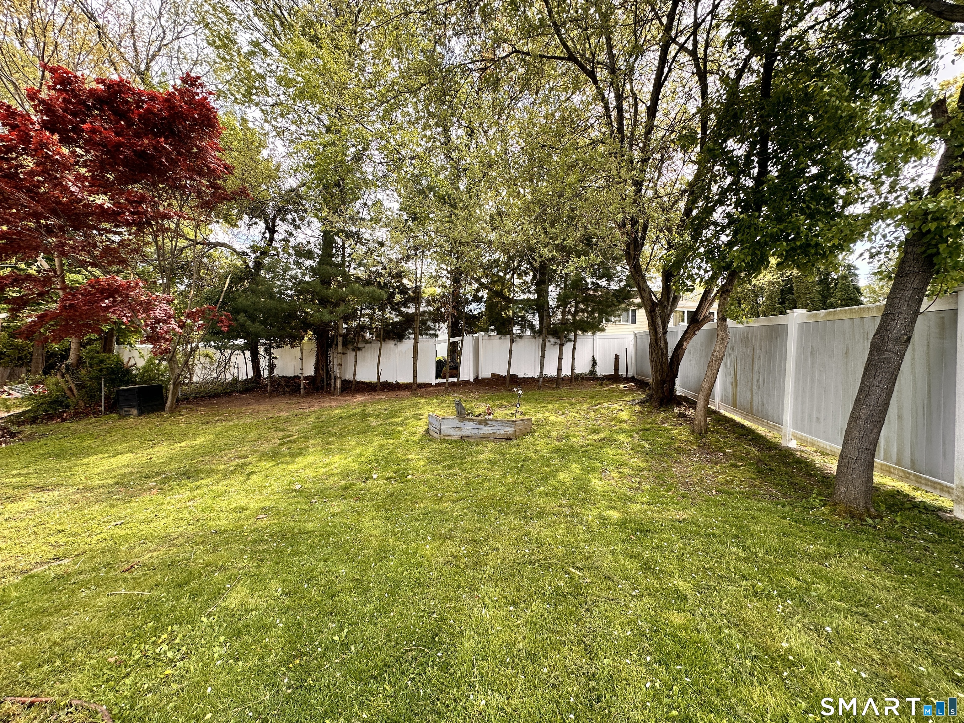 761 Jones Hill Road West Haven, CT 06516 - Photo 10 of 39