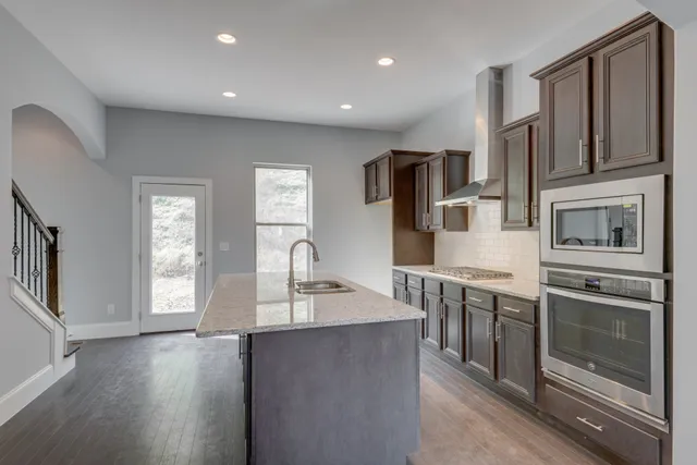 $467,900 | 954 Hunters Lane, Springfield, TN 37172