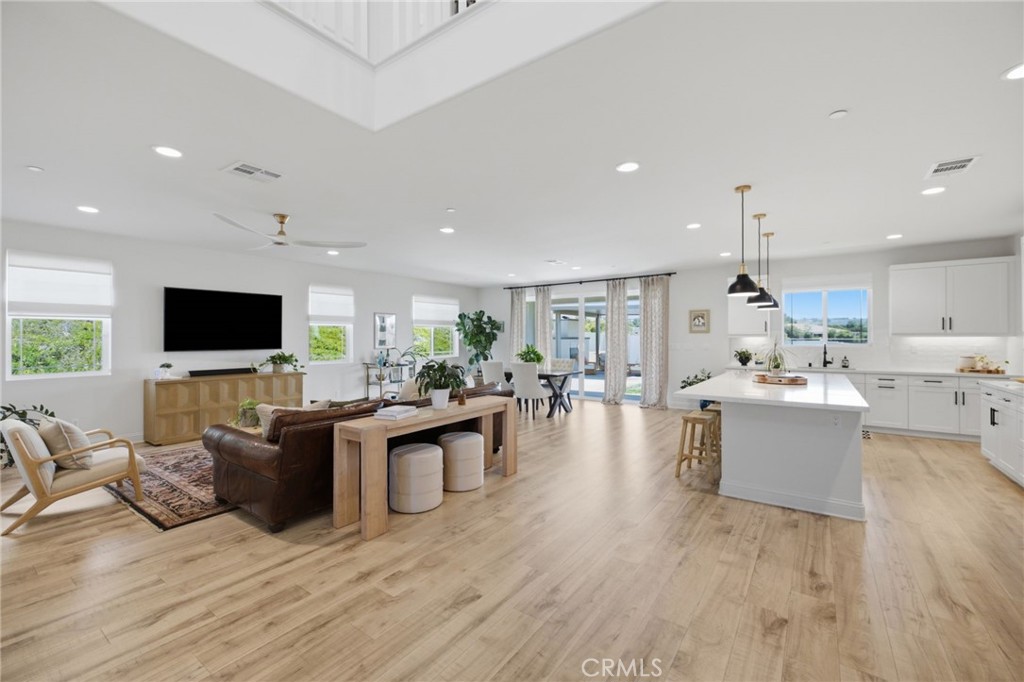 1238 Matterhorn Street Riverside, CA 92506 - Photo 17 of 45