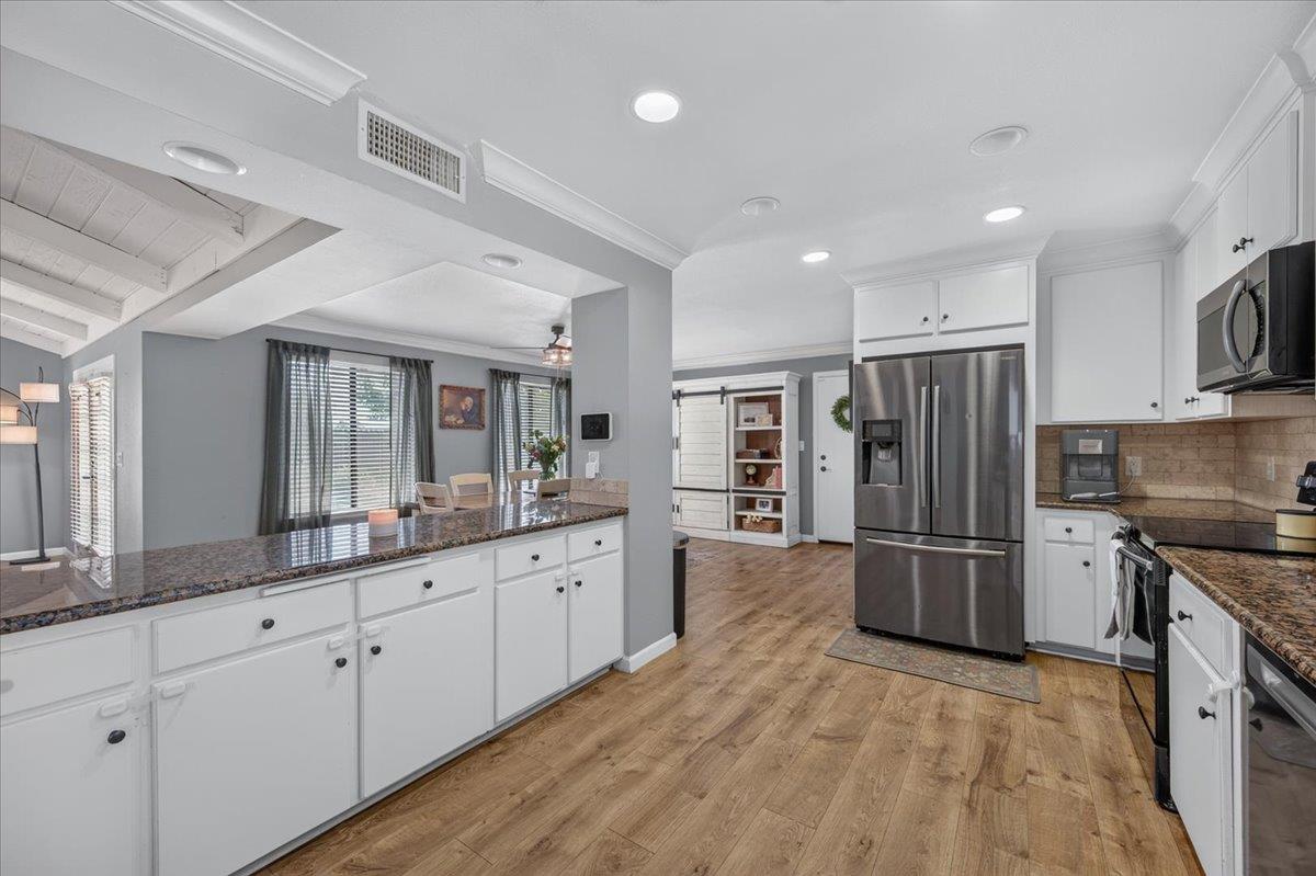 16935 Karen Road Madera, CA 93636 - Photo 9 of 41